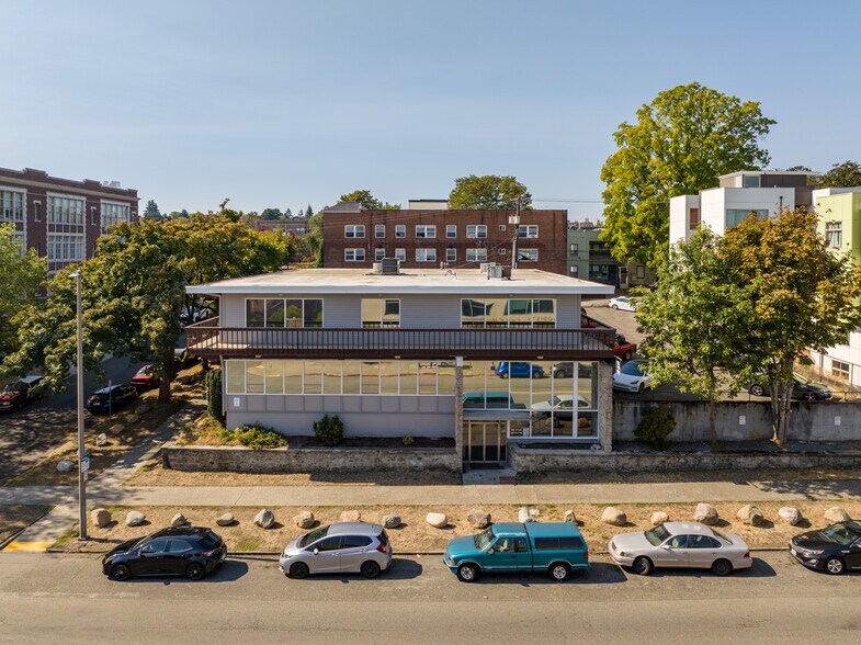 622 Tacoma Ave S, Tacoma, WA à vendre - Photo du bâtiment - Image 1 de 7