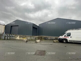 Plus de détails pour Local d'activités à louer