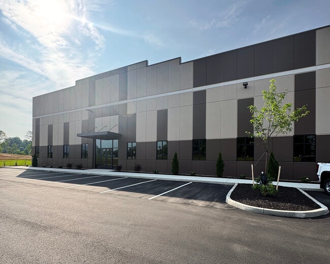 More details for 2105 Gateway Blvd, Hebron, KY - Industrial for Lease
