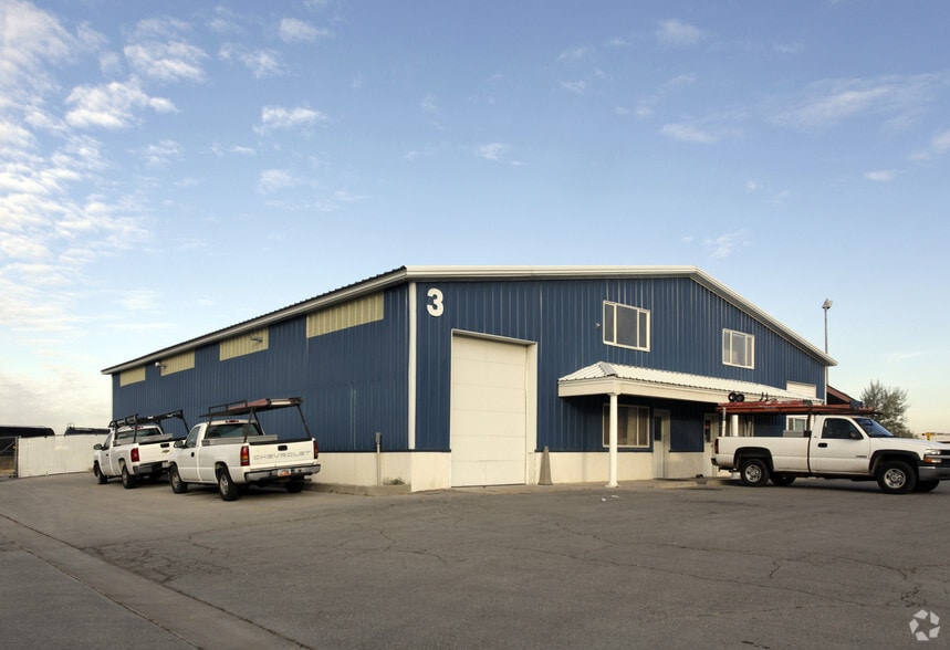 425 N 400 W, North Salt Lake, UT for lease - Building Photo - Image 2 of 5