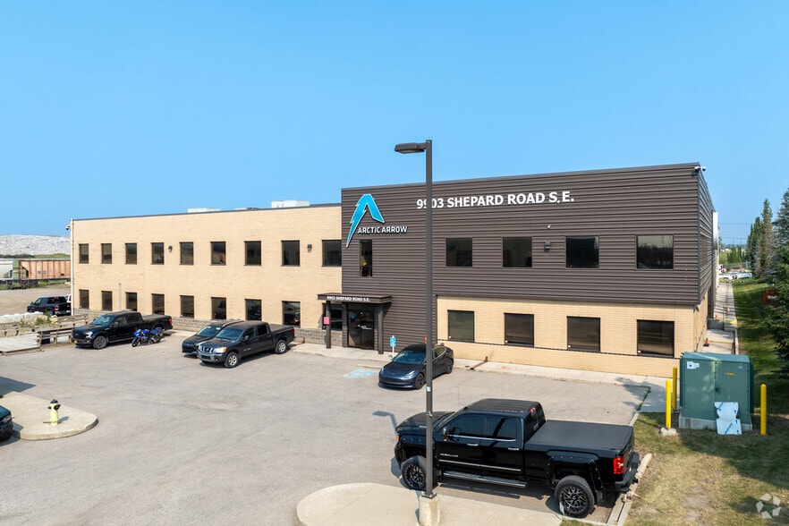 9903 Shepard Rd SE, Calgary, AB for sale - Primary Photo - Image 1 of 1
