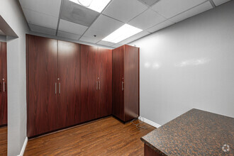 1525 Superior Ave, Newport Beach, CA for lease Interior Photo- Image 2 of 8