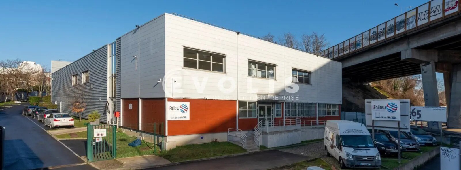 Office in Arcueil for lease Building Photo- Image 1 of 3