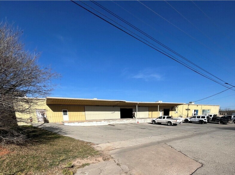 226 S 7th Ave, Abilene, TX à louer - Photo du bâtiment - Image 2 de 4