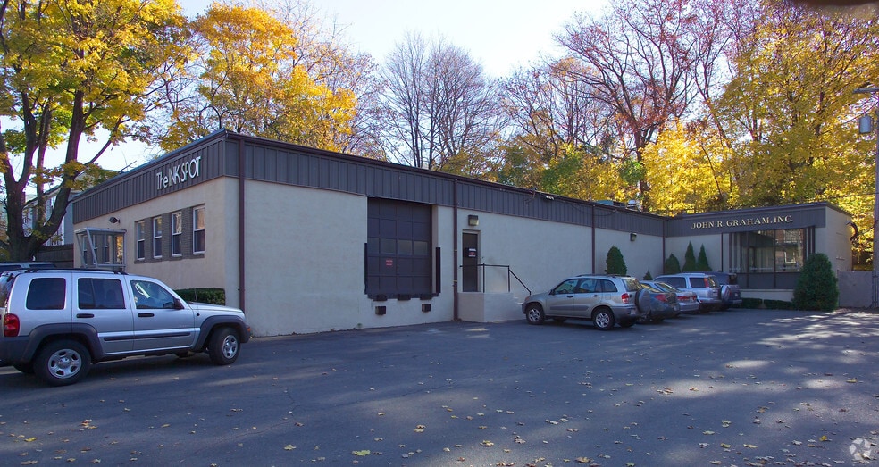 40 Oval Rd, Quincy, MA à louer - Photo principale - Image 1 de 12