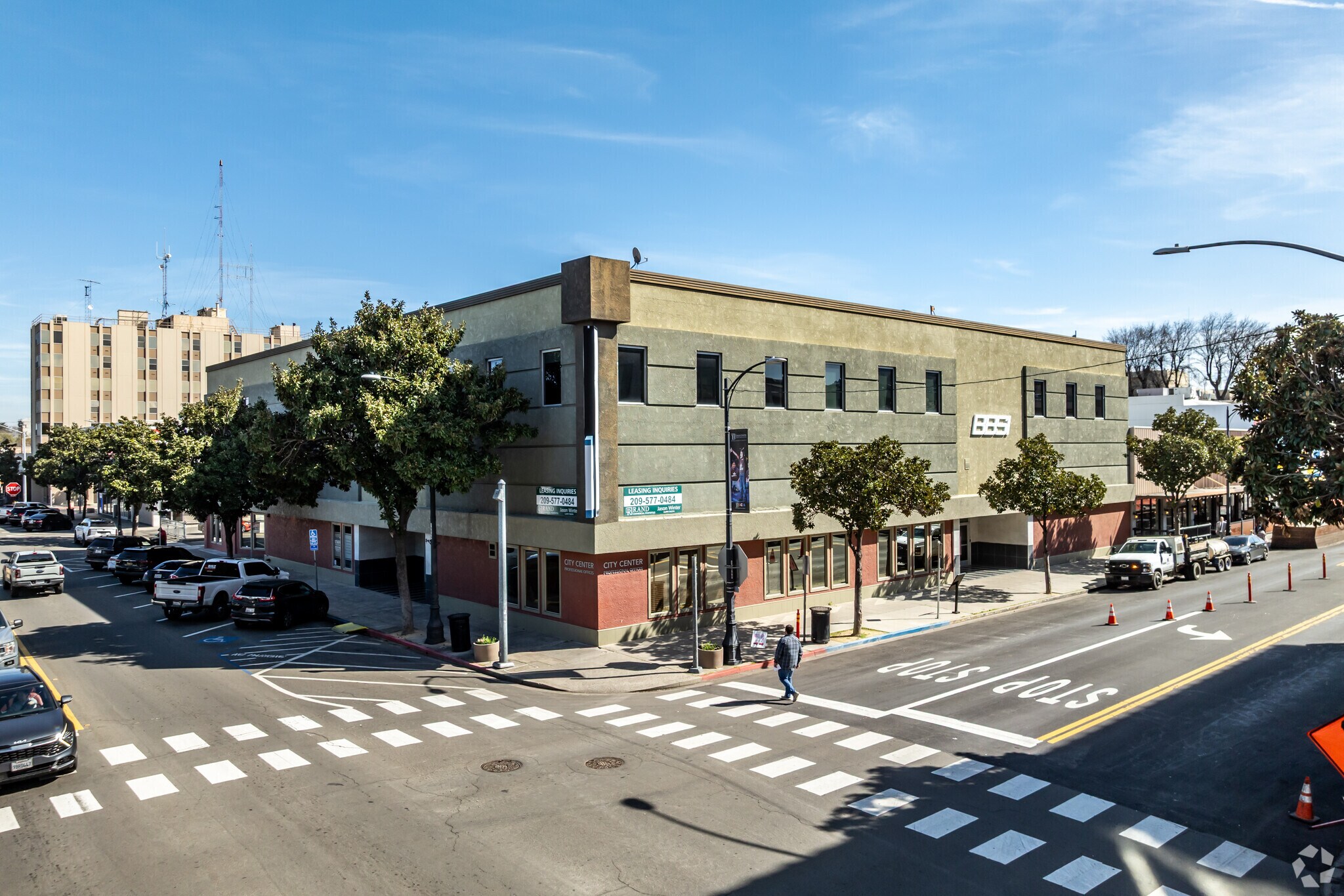 1114 J St, Modesto, CA for lease Primary Photo- Image 1 of 4