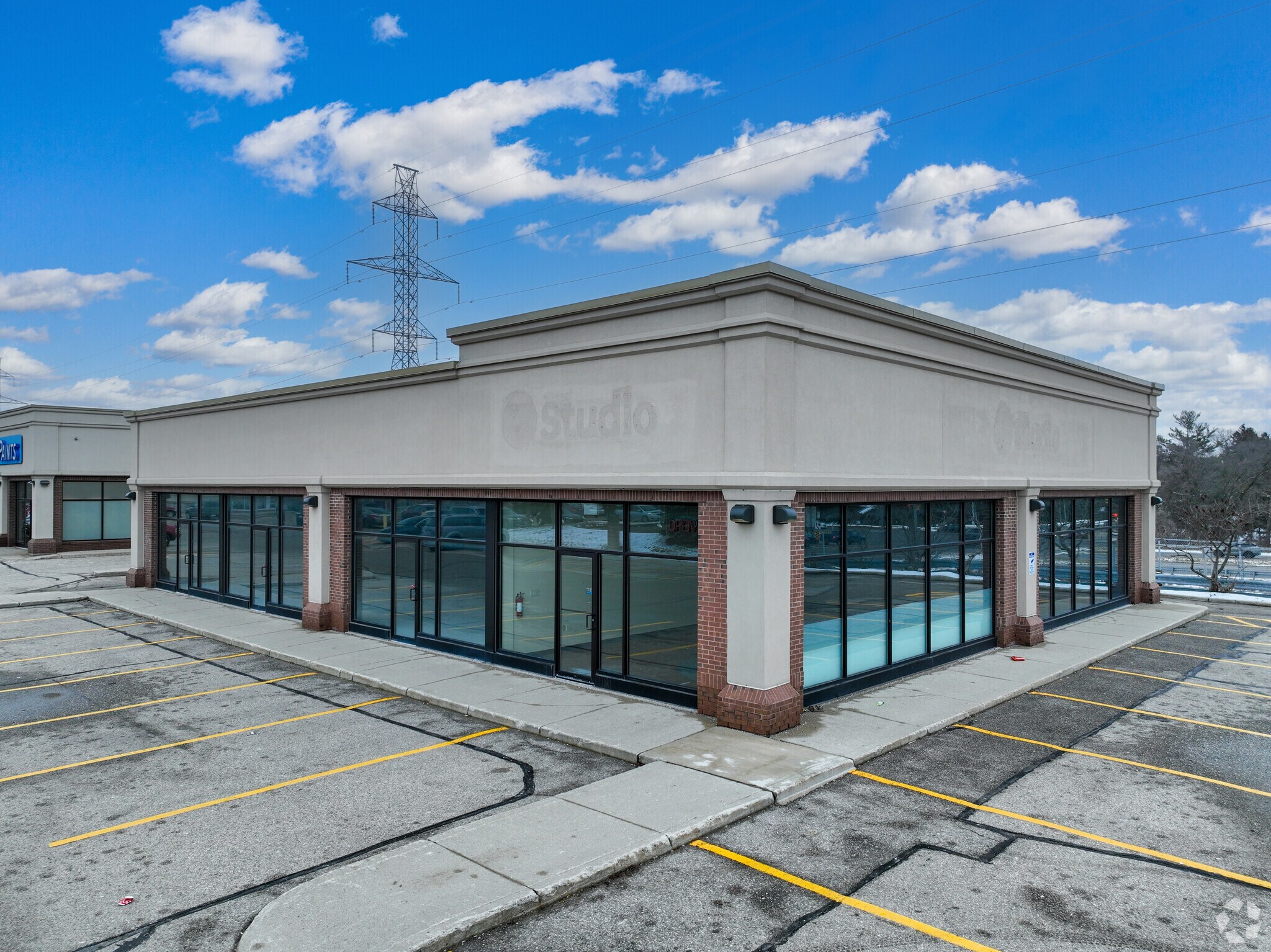 108 Silvercreek Pky N, Guelph, ON for sale Primary Photo- Image 1 of 1