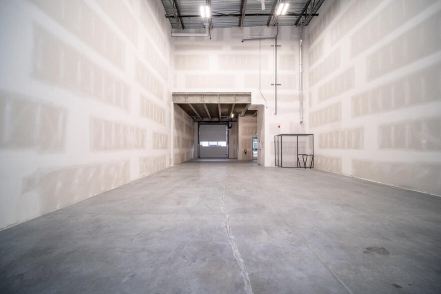 951 E Kent Av N, Vancouver, BC for sale - Interior Photo - Image 3 of 46