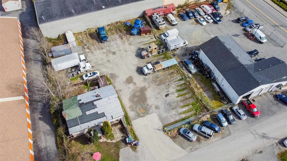 8626 120A St, Surrey, BC à vendre - Photo du bâtiment - Image 3 de 13