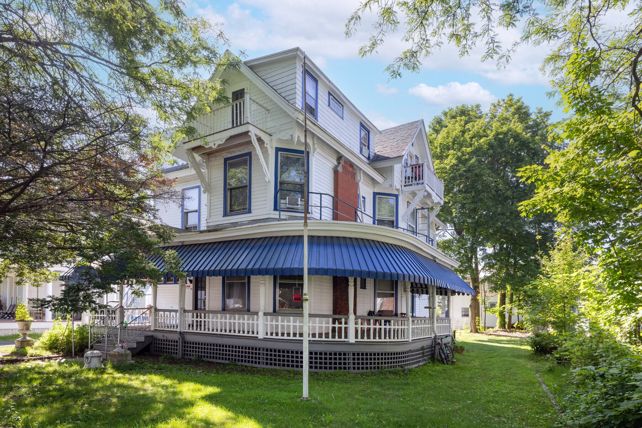 58 Saint James St, Kingston, NY à vendre Photo du bâtiment- Image 1 de 1