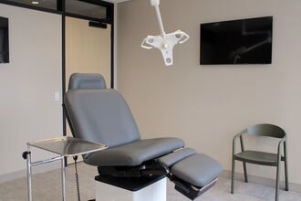 433 N Camden Dr, Beverly Hills, CA for lease Interior Photo- Image 1 of 20