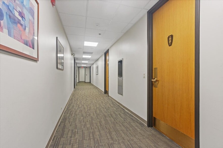 100 Corporate Pl, Peabody, MA for lease - Interior Photo - Image 3 of 20