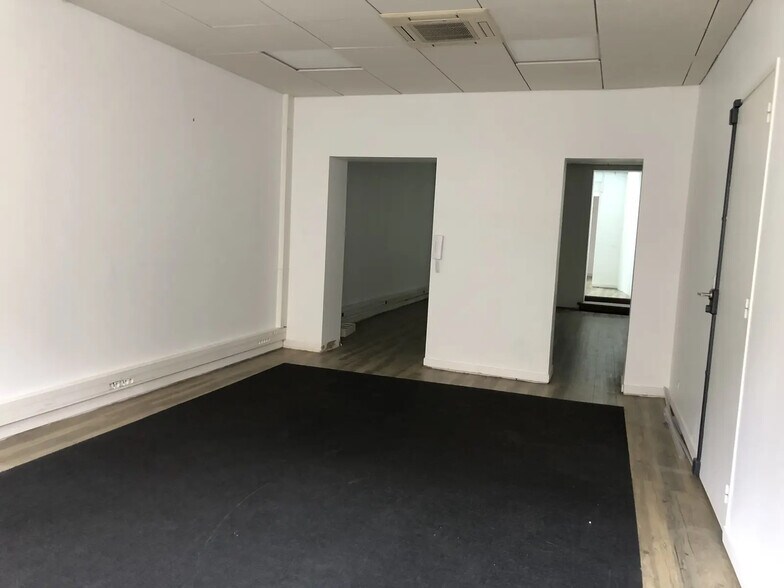 Retail in Bordeaux for sale - Interior Photo - Image 2 of 8