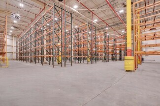 Plus de détails pour 3400 Westinghouse Blvd, Charlotte, NC - Bureau, Local d'activités à louer