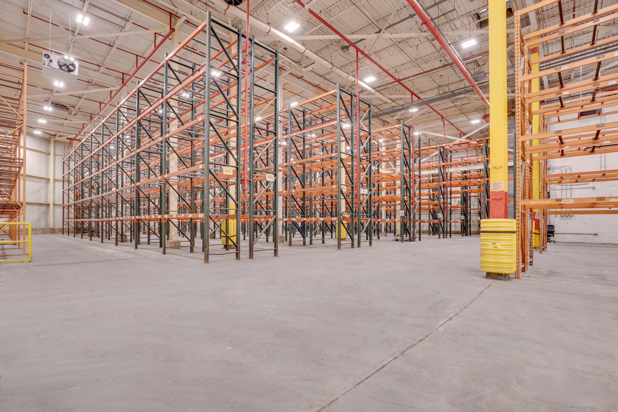 3400 Westinghouse Blvd, Charlotte, NC for lease Primary Photo- Image 1 of 25