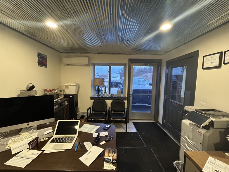 5410 Chicago Dr, Hudsonville, MI for lease - Building Photo - Image 3 of 7