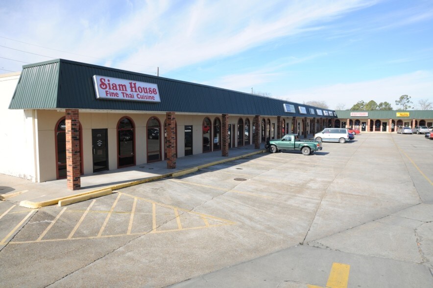 814 Grand Caillou Rd, Houma, LA à louer - Photo du bâtiment - Image 3 de 4