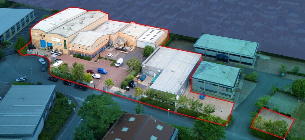 Units F & H Staverton Technology Park portfolio of 2 properties for sale on LoopNet.ca - Building Photo - Image 1 of 7