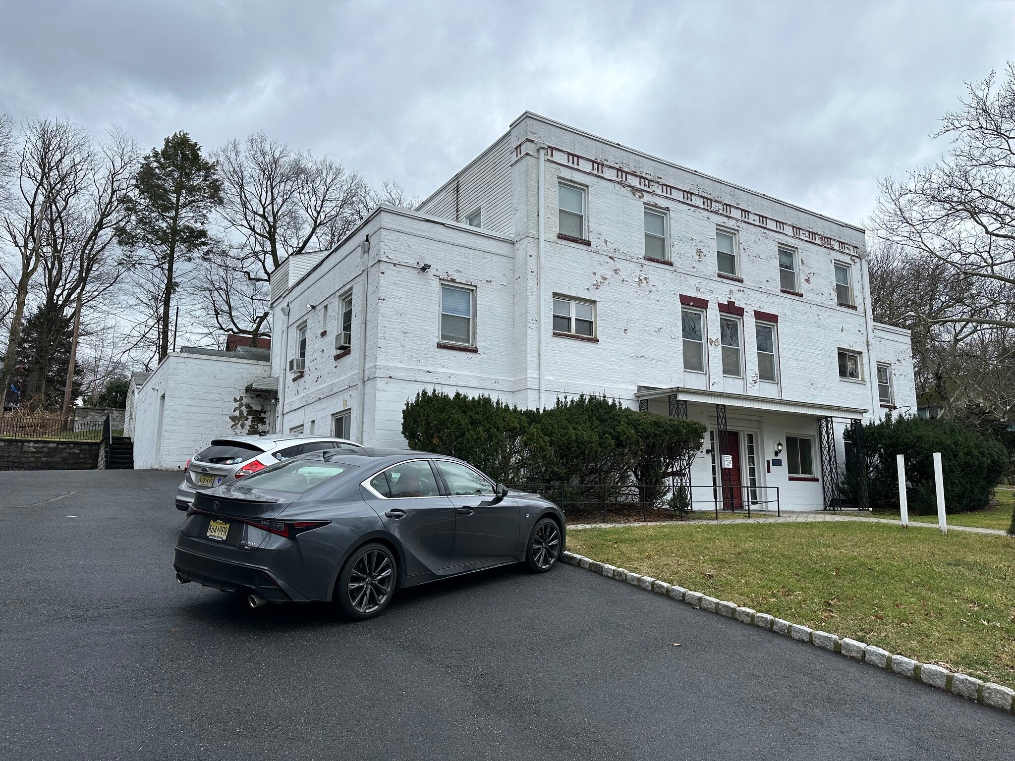 155 Kilburn Pl, South Orange, NJ for lease Building Photo- Image 1 of 3