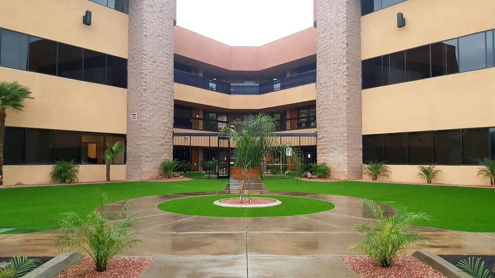 3802 N 53rd Ave, Phoenix, AZ à louer - Photo du bâtiment - Image 2 de 5