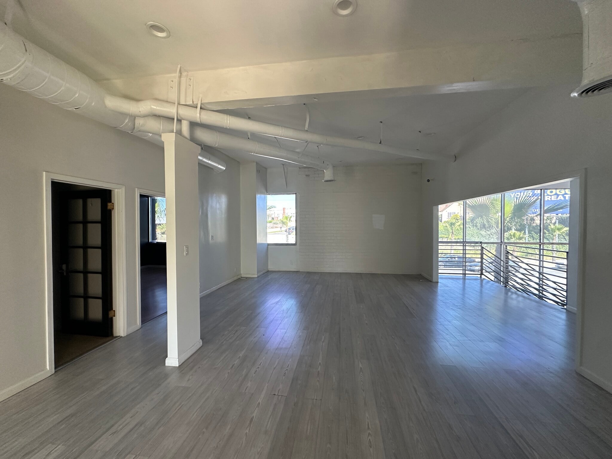 612-620 E Manchester Blvd, Inglewood, CA for lease Interior Photo- Image 1 of 9