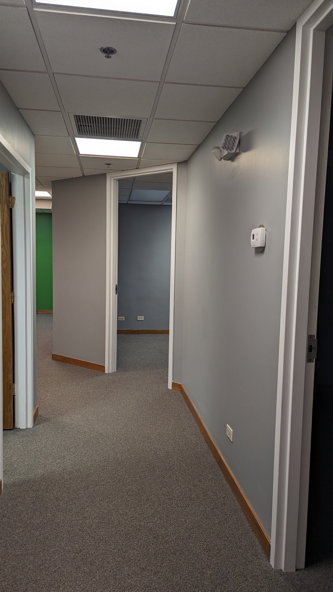 533 W North Ave, Elmhurst, IL à louer Photo intérieure- Image 1 de 4