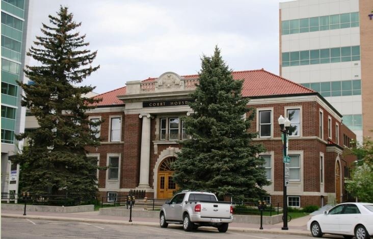 4836 50th St, Red Deer, AB à louer - Photo du bâtiment - Image 1 de 5