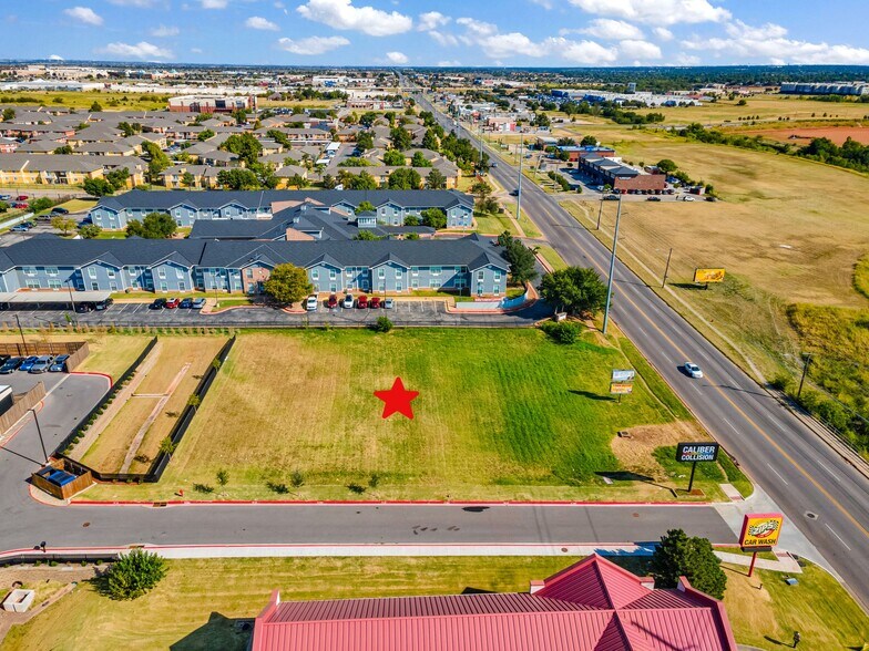 12515 N Pennsylvania Ave, Oklahoma City, OK à vendre - Aérien - Image 2 de 20
