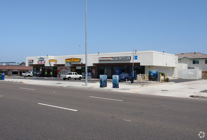 1002-1010 Palm Ave, Imperial Beach, CA à vendre - Photo du bâtiment - Image 3 de 5