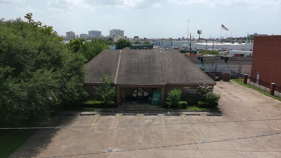 5860 Westward St, Houston, TX for sale - Primary Photo - Image 1 of 1
