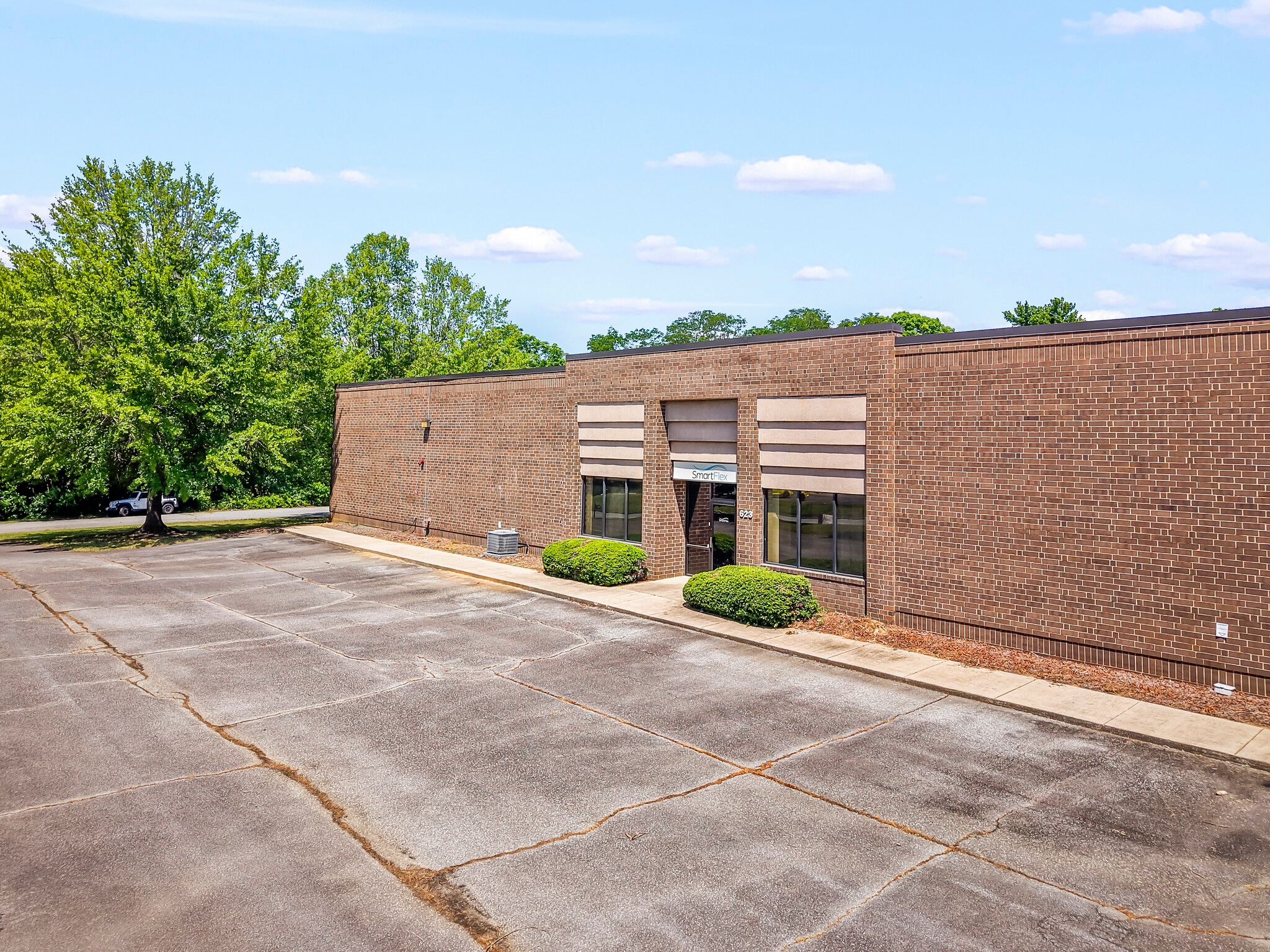 623 Southwest St, High Point, NC for lease Building Photo- Image 1 of 17