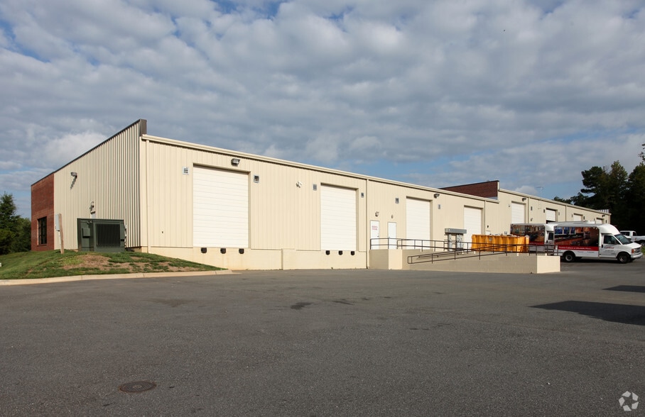 8810 Westgate Park Dr, Raleigh, NC for lease - Building Photo - Image 3 of 19