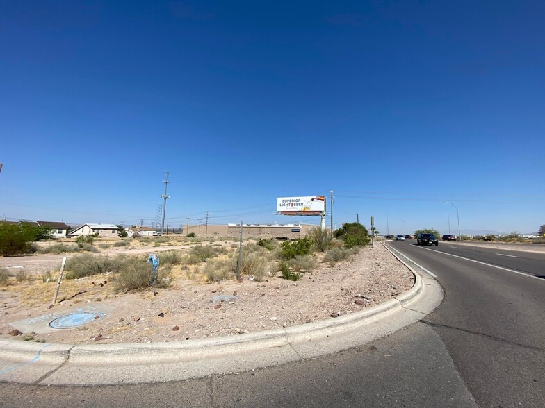 S Desert Blvd, El Paso, TX for sale - Building Photo - Image 1 of 1