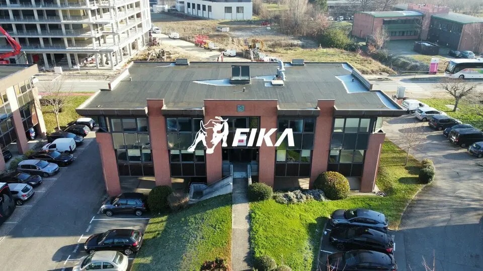 Bureau dans Labège à louer - Photo du bâtiment - Image 1 de 8