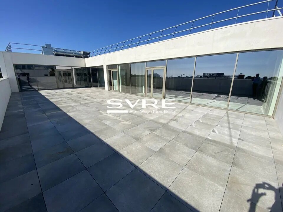 Office in La Ciotat for sale Building Photo- Image 1 of 5