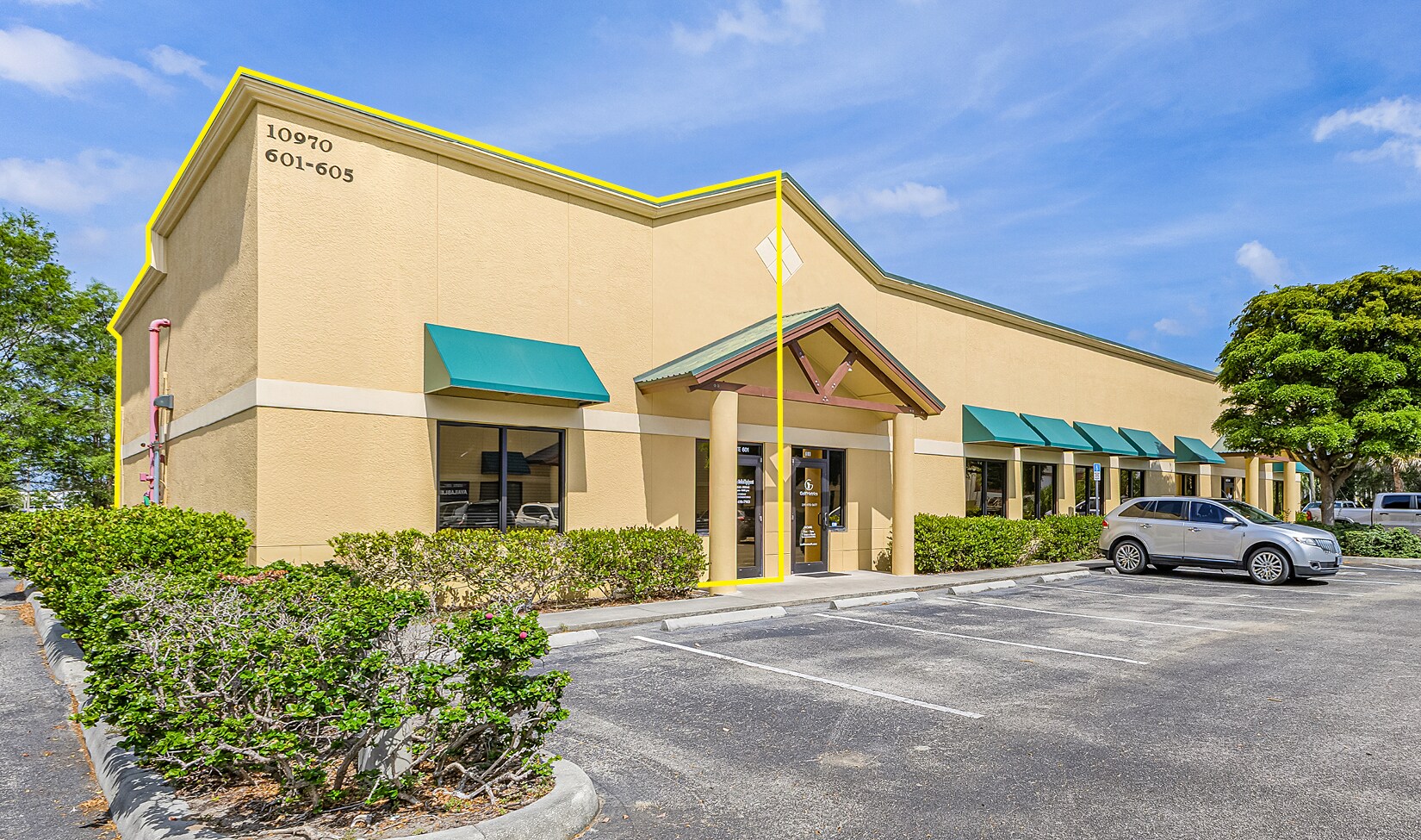 10970 S Cleveland Ave, Fort Myers, FL à louer Photo du bâtiment- Image 1 de 9