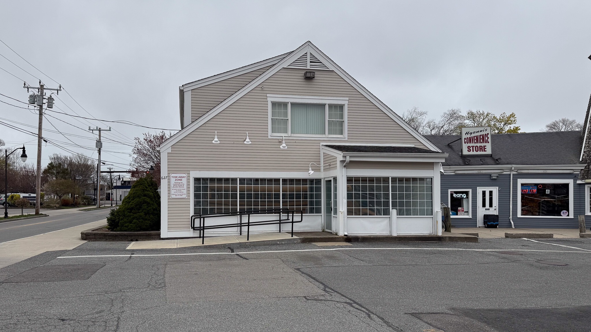 621-631 Main St, Hyannis, MA à louer Photo intérieure- Image 1 de 25