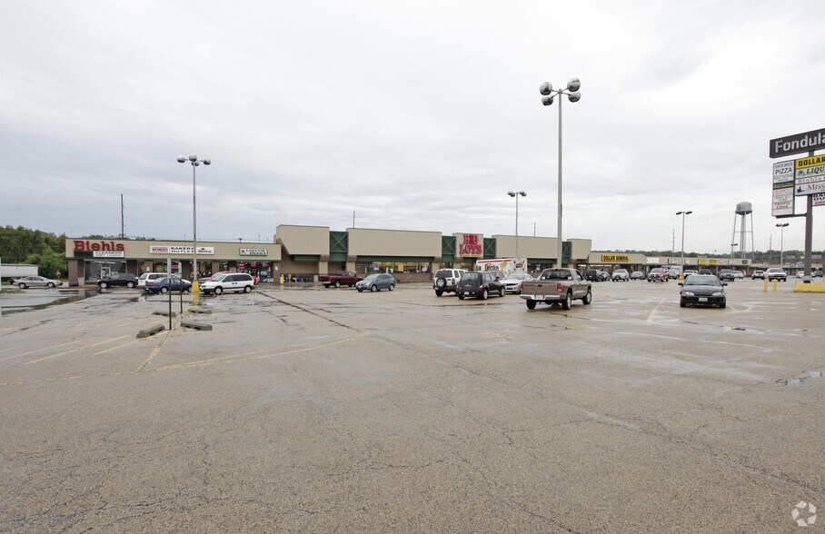 2410-2500 E Washington St, East Peoria, IL à louer - Photo principale - Image 1 de 6