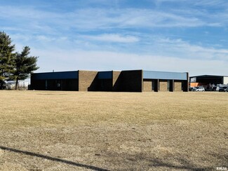 Plus de détails pour 2001 E Hartman Rd, Chillicothe, IL - Bureau à louer