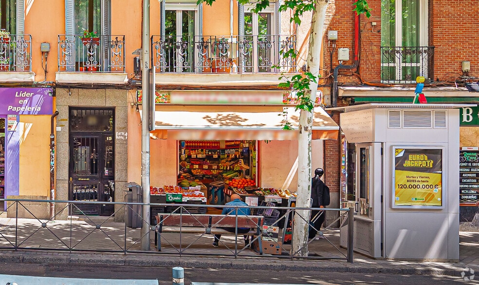 Immeuble residentiel dans Madrid, Madrid à vendre - Photo intérieure - Image 2 de 2