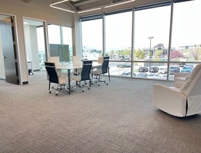 2100 W Pleasant Grove Blvd, Pleasant Grove, UT à louer Photo intérieure- Image 1 de 3