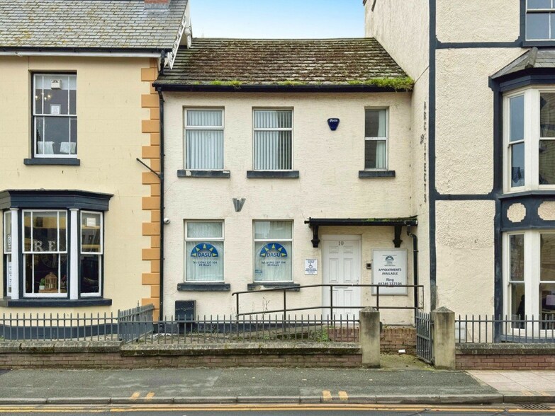 10 Brighton Rd, Rhyl for sale - Building Photo - Image 1 of 10