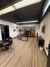 2485 Directors Row, Indianapolis, IN for lease Interior Photo- Image 1 of 11