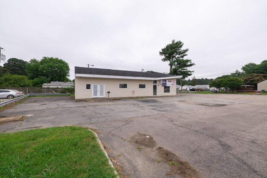 2311 Hungary Rd, Richmond, VA à vendre - Photo du bâtiment - Image 2 de 23