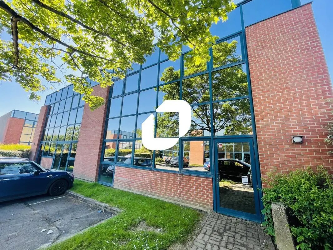 Office in Savigny-le-Temple for lease Building Photo- Image 1 of 10