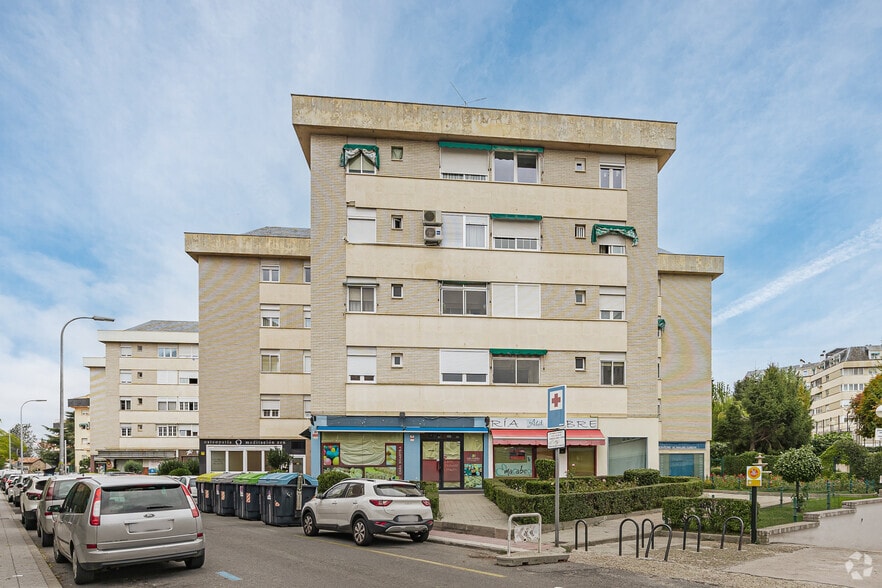 Calle Camino del Berrocal, 2, Collado Villalba, Madrid for lease - Building Photo - Image 2 of 2