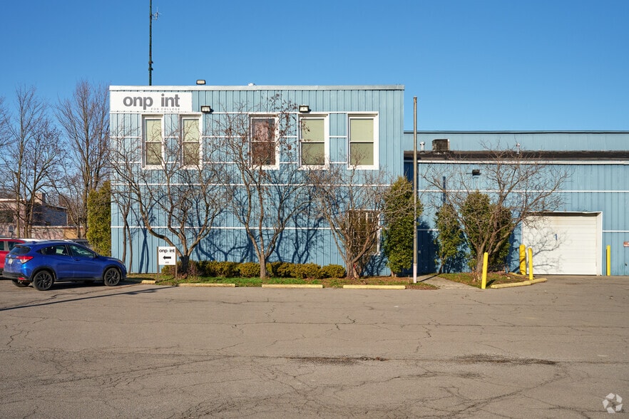 422 W Onondaga St, Syracuse, NY for sale - Primary Photo - Image 1 of 44