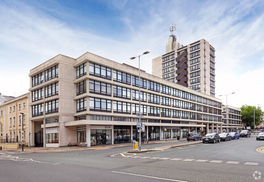 60 Bond St, Hull for lease - Primary Photo - Image 1 of 2