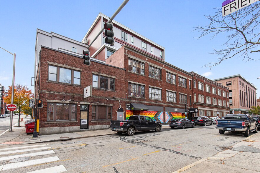 71 Richmond St, Providence, RI à louer - Photo du bâtiment - Image 2 de 37