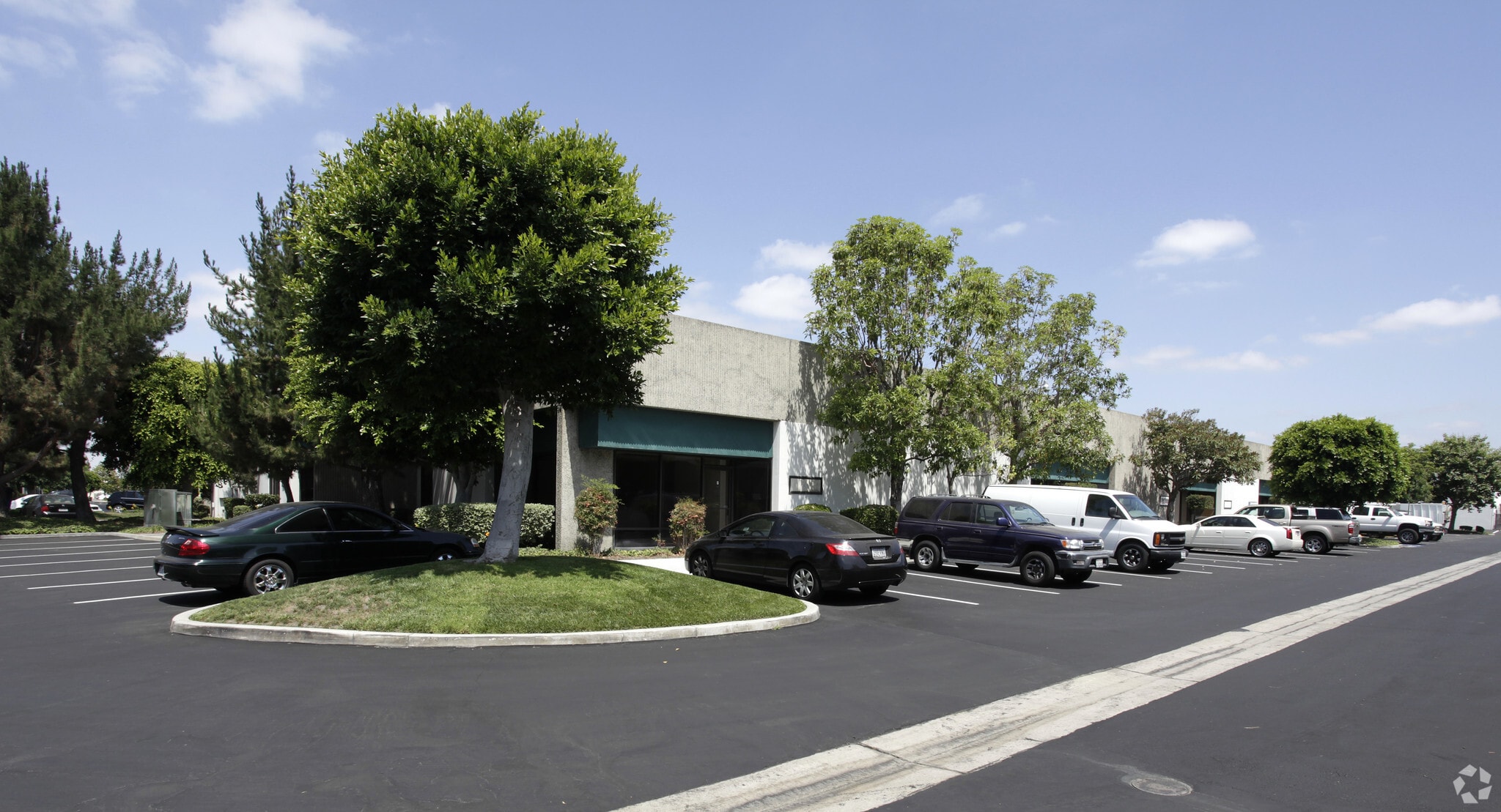4085 E La Palma Ave, Anaheim, CA for lease Primary Photo- Image 1 of 2